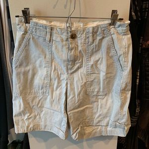 GAP Denim + white Bermuda shorts